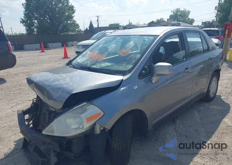2011 Nissan Versa 1.8S z USA, uszkodzony, nr VIN 3N1BC1AP3BL461364